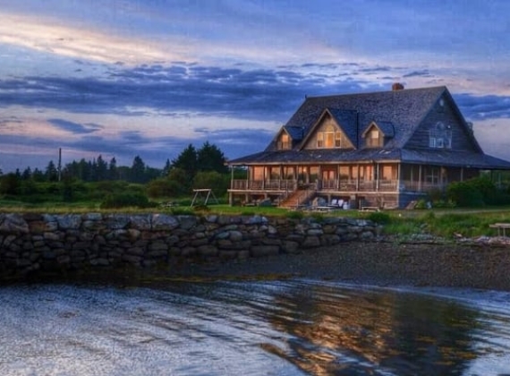 Exterior of Argyler Lodge